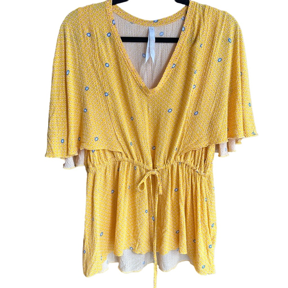 Seven7 Flouncy Cinch Front Fun Pattern Short Sleeve Top Lightweight 1X